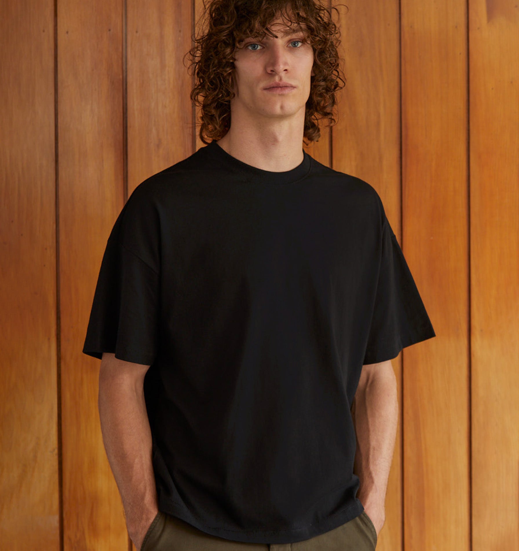 Lewi Tee - Black