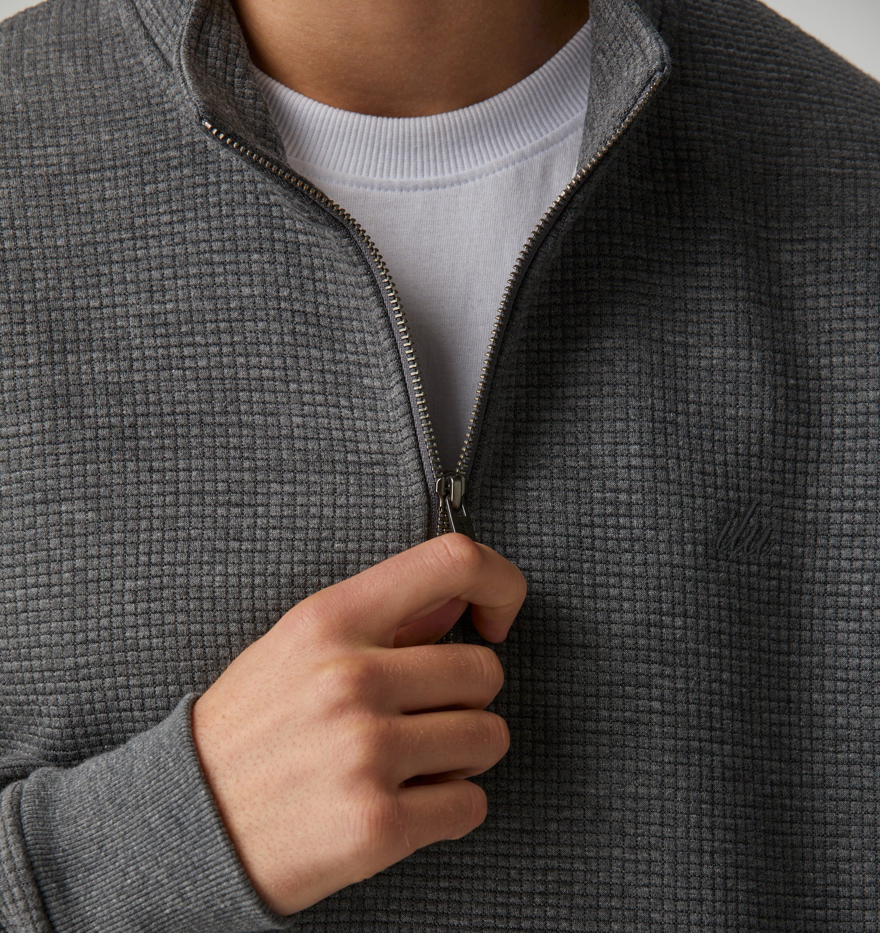 Textured Tottenham Pullover - Ash